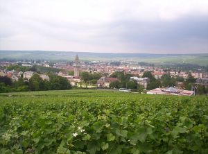 800px-View_of_Épernay_from_Mont_Bernon